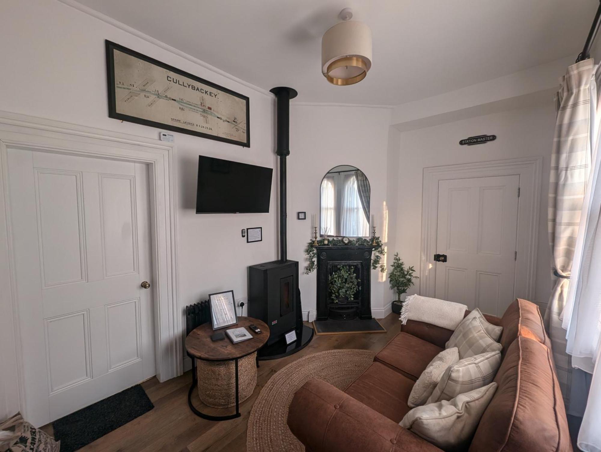 The Railway Sleeper Appartement Cullybackey Buitenkant foto